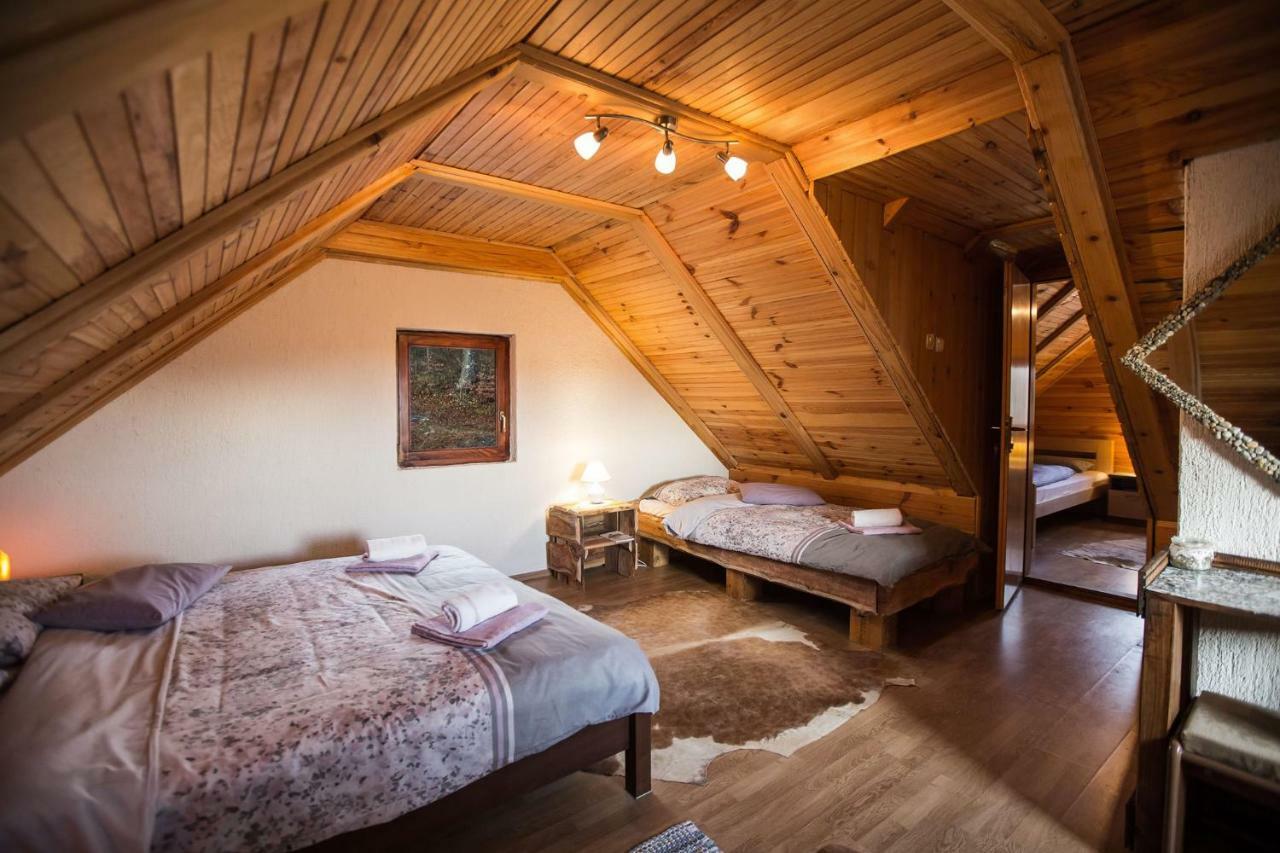 Kuca Za Odmor "Neralic" Villa Йосипдол Екстериор снимка
